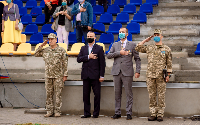 Складання Військової присяги на вірність українському народові.