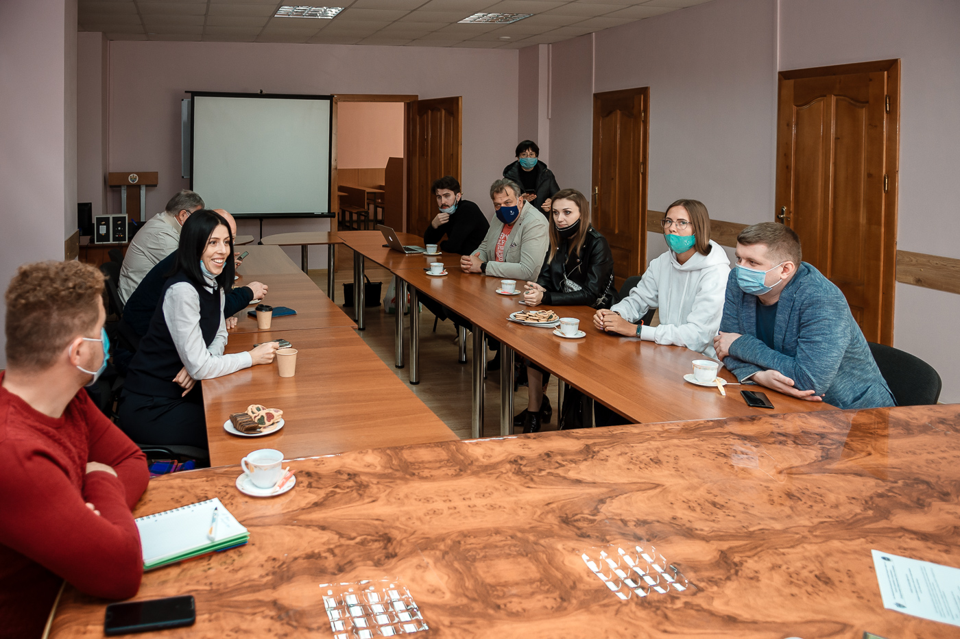 Члени команди Маріупольського Центру малого та середнього бізнесу