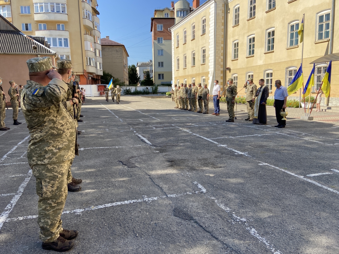 Курсанти КВП склали Військову присягу України.