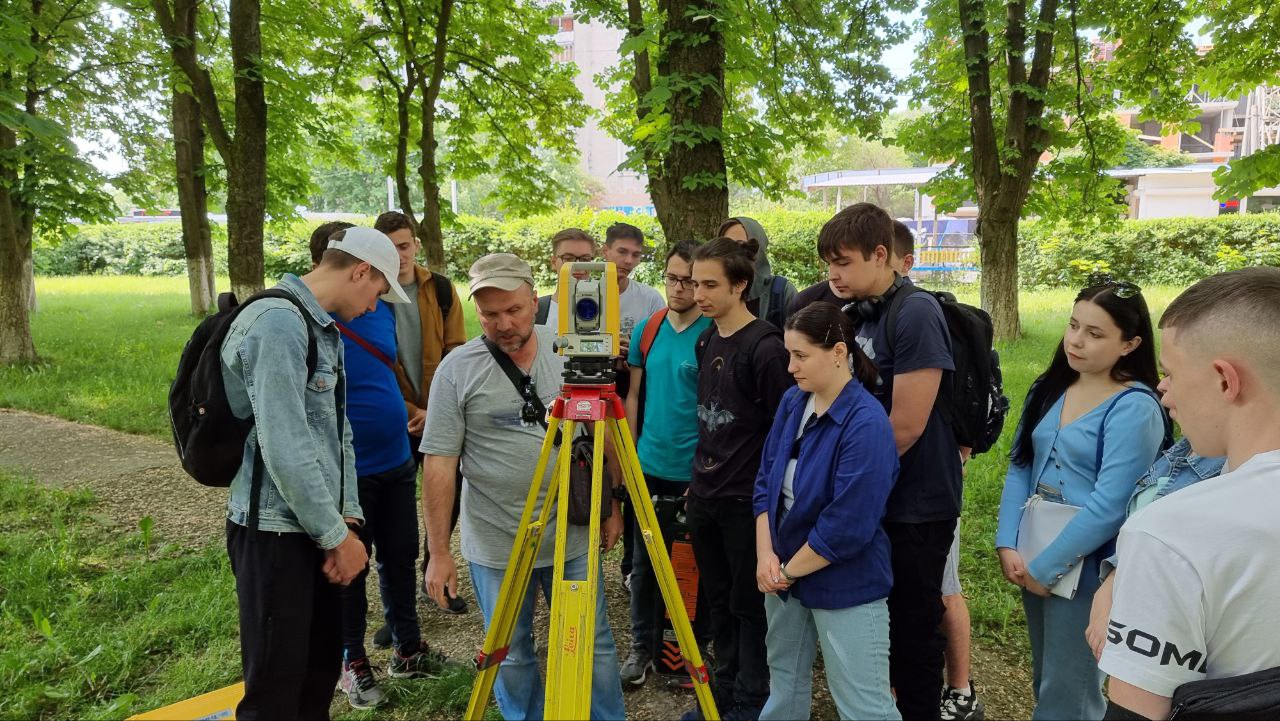 Відкрита пара з дисципліни "ГНСС в геодезії та землеустрої"