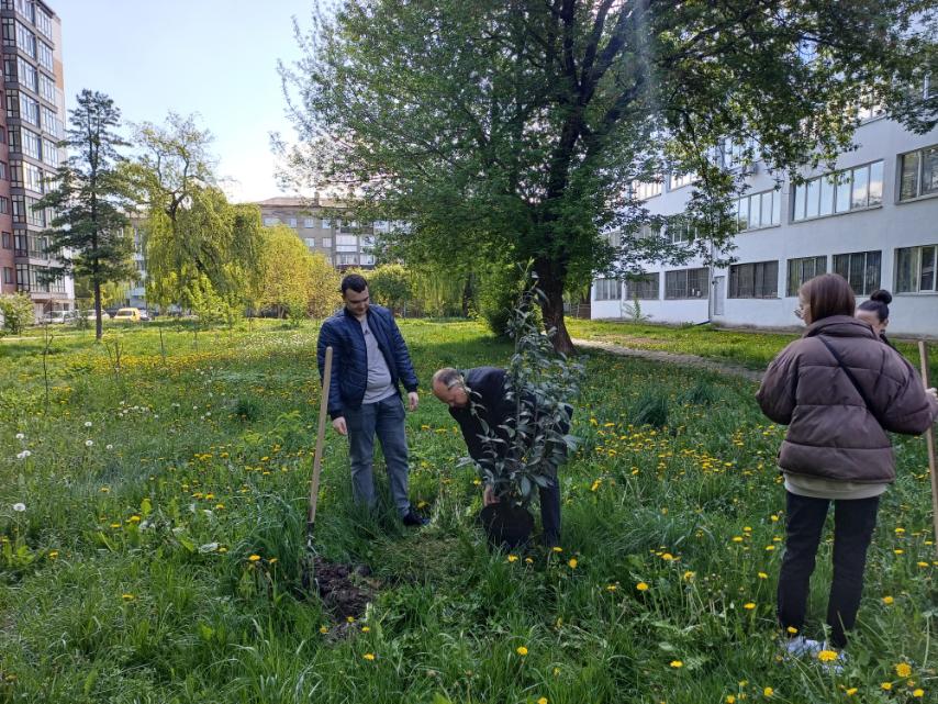 Студенти - екологи підвищення рівня озеленення міста Івано-Франківська