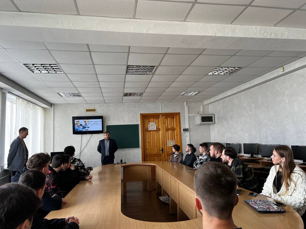Android, дрони та «один день із життя програміста»: профорієнтаційна зустріч у КЕПі! Android, дрони та «один день із життя програміста»: профорієнтаційна зустріч у КЕПі!