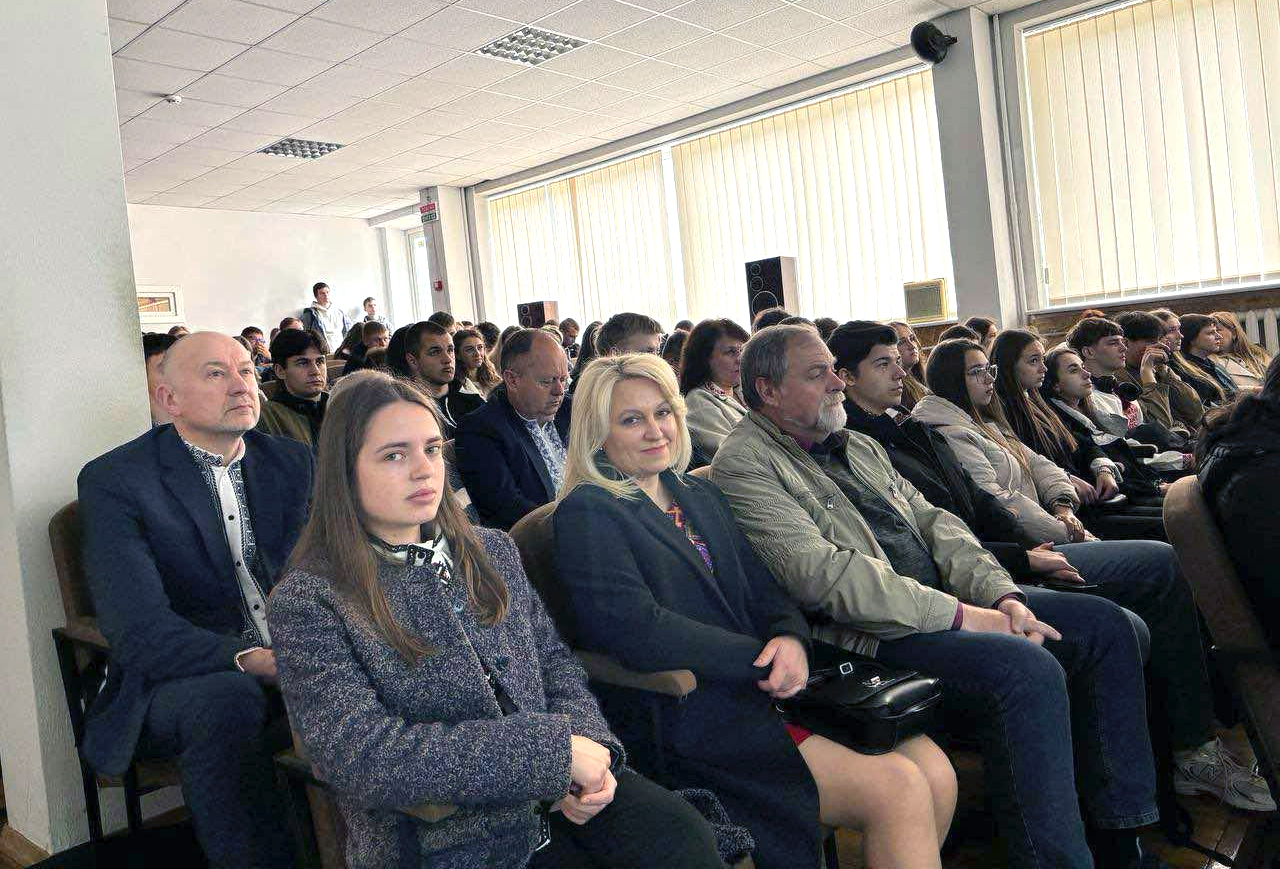 «Повторне відкриття наших спільних культурних коренів та їх цифровізація для майбутніх поколінь Root4Dig»