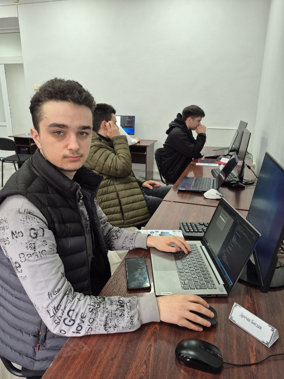 Перший крок до ІТ-кар'єри!