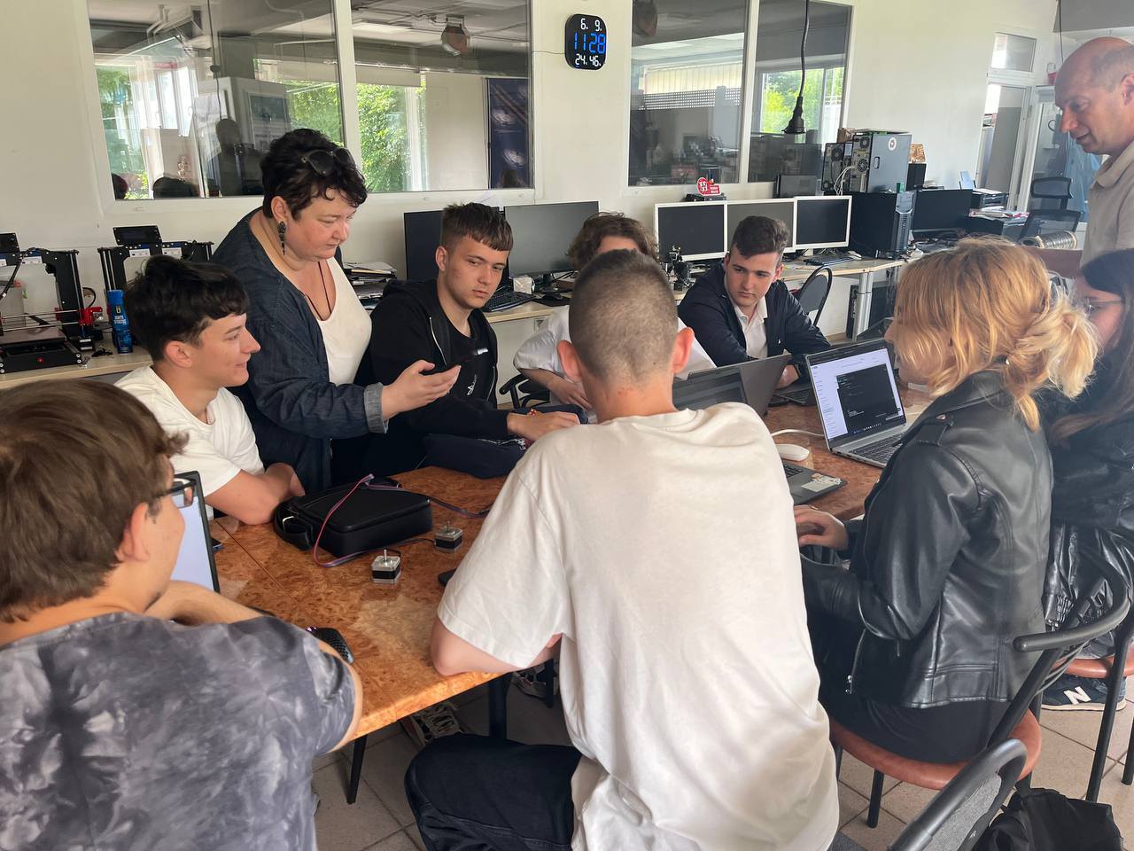 Знайомство з програмуванням малих обчислювальних платформ: тест-драйв