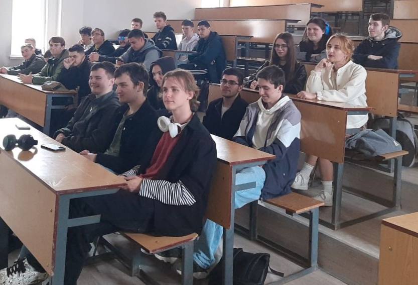 Відточуємо на заняттях практичні навики!