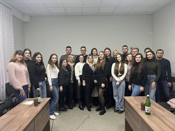 Доцентка кафедри підприємництва та маркетингу ІФНТУНГ Любов ЛОЗІНСЬКА — серед експертів фінального етапу проєкту «Бізнес-інкубація студентських стартапів»