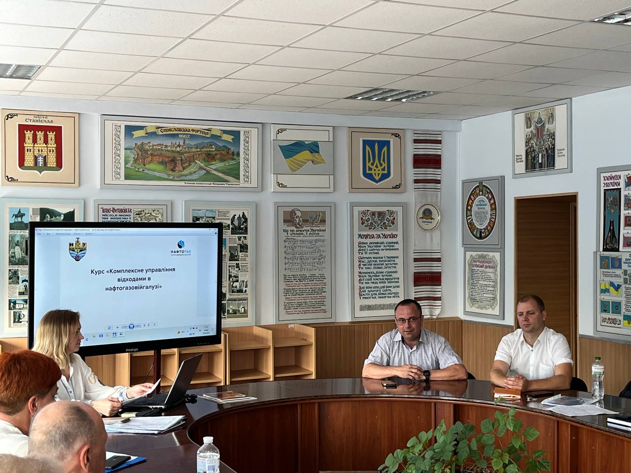 Управління відходами в нафтовій галузі: обговорення з експертами «Укргазвидобування»