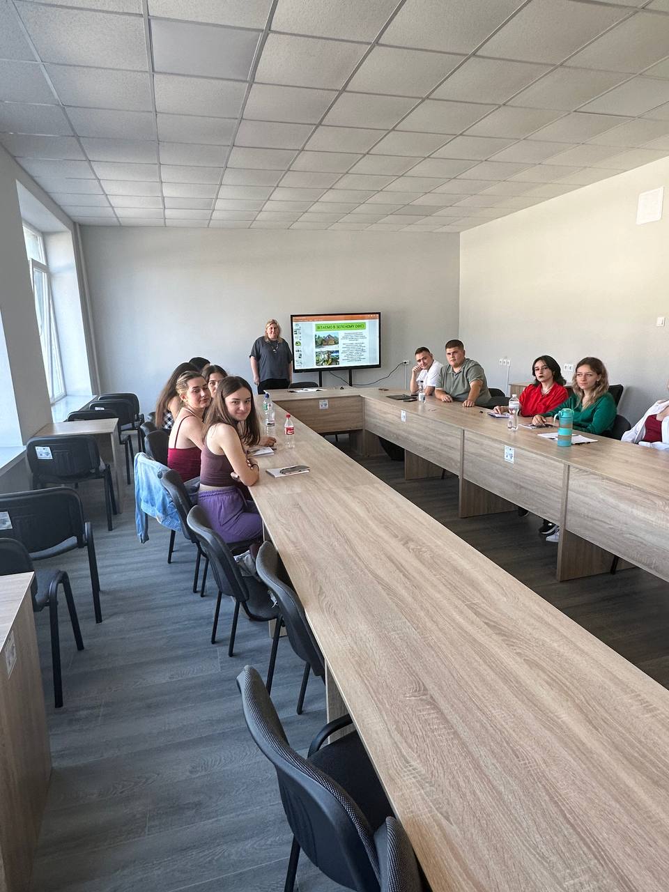 Студенти-екологи долучилися до тренінгу з боротьби з одноразовим пластиком