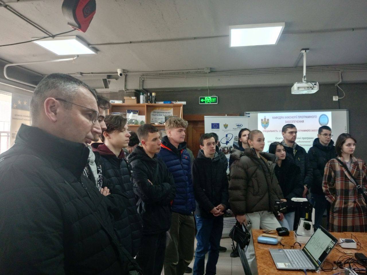 Інноваційно, пізнавально та з нафтовим колоритом: студенти КЕПу в гостях у кафедри ІПЗ! 