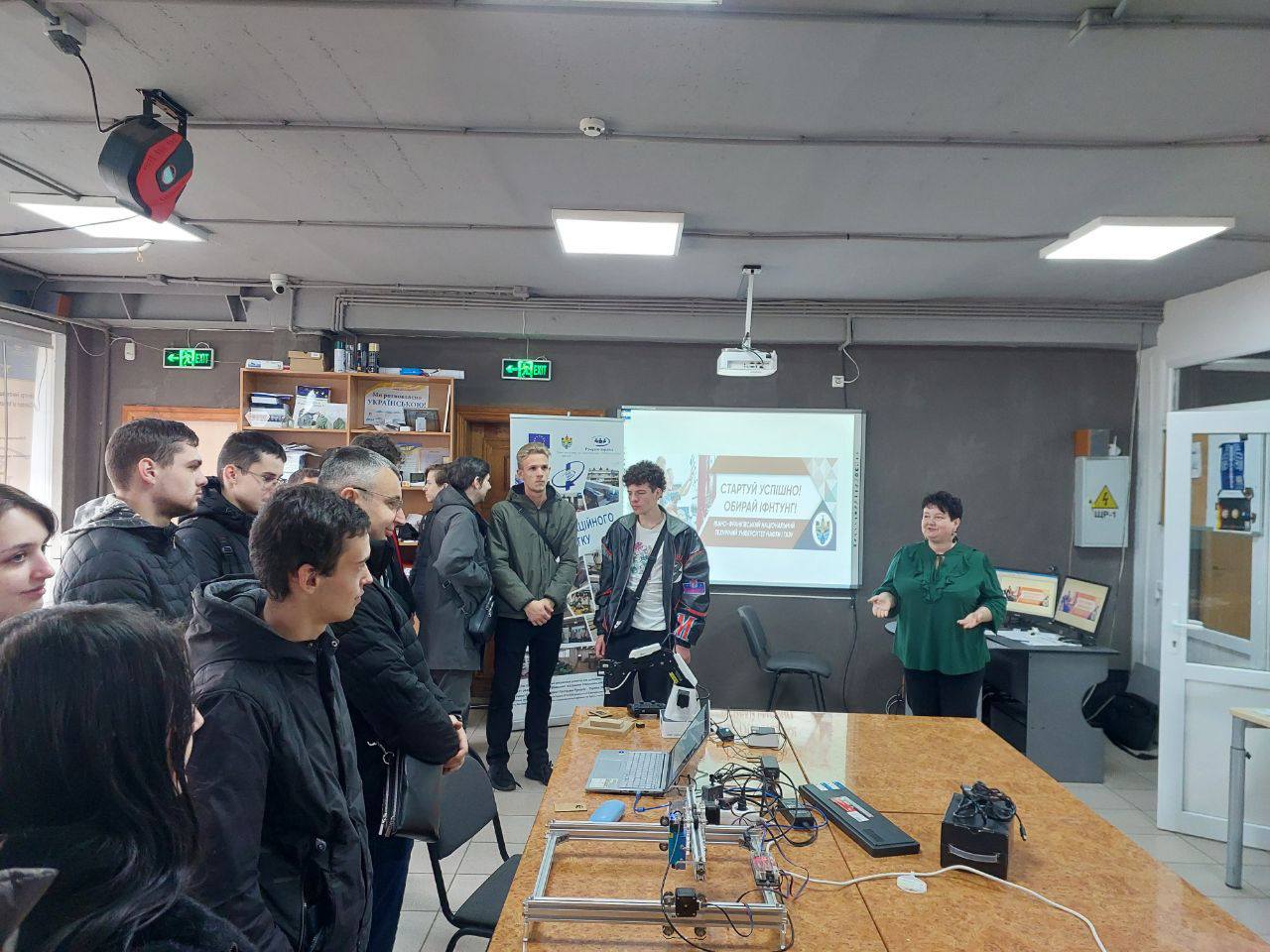 Інноваційно, пізнавально та з нафтовим колоритом: студенти КЕПу в гостях у кафедри ІПЗ! 