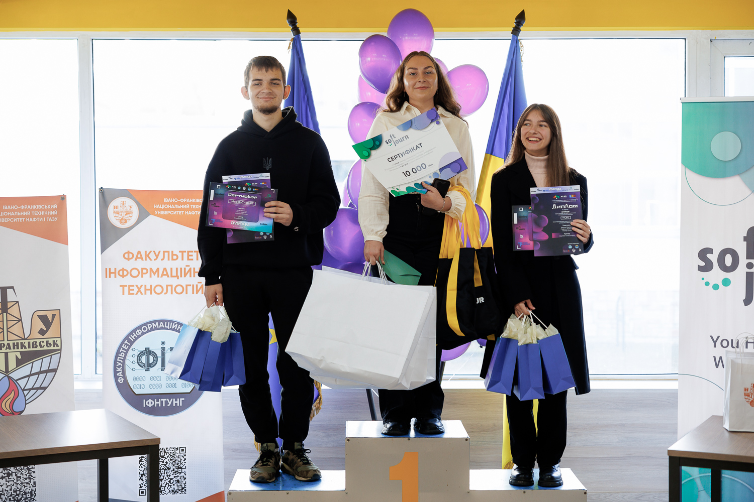 Переможці ІТ-олімпіади: в ІФНТУНГ відзначили найкращих програмістів Прикарпаття! 