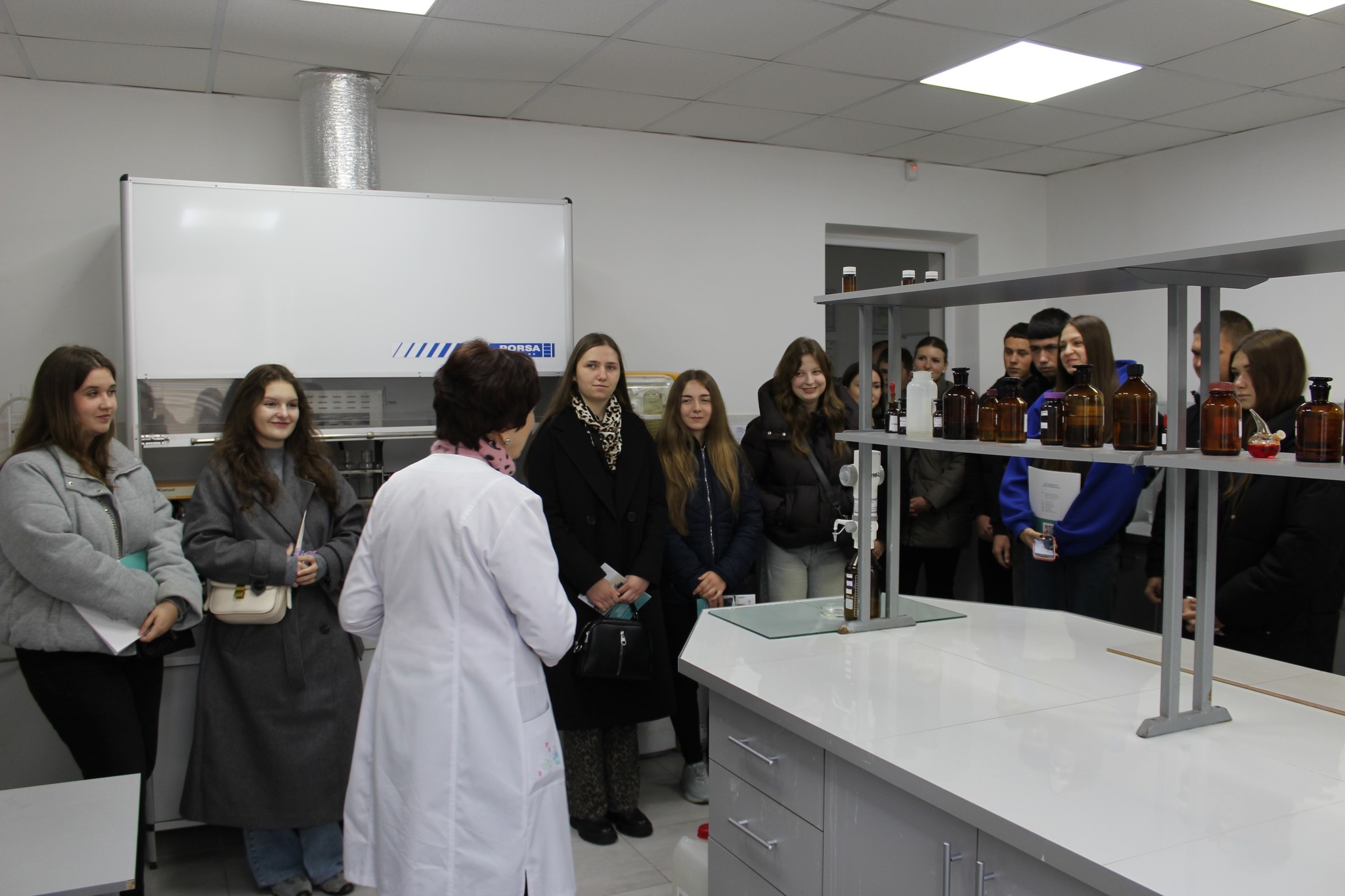 Якісні водні ресурси – це складова Національної безпеки: керівництво і фахівці Дністровського БУВР провели лекцію для студентів ІФНТУНГ