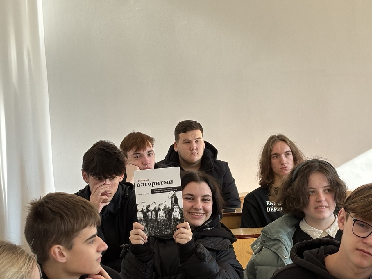 SoftServe у гостях у першокурсників: про командну роботу, Git і перші кроки в ІТ!