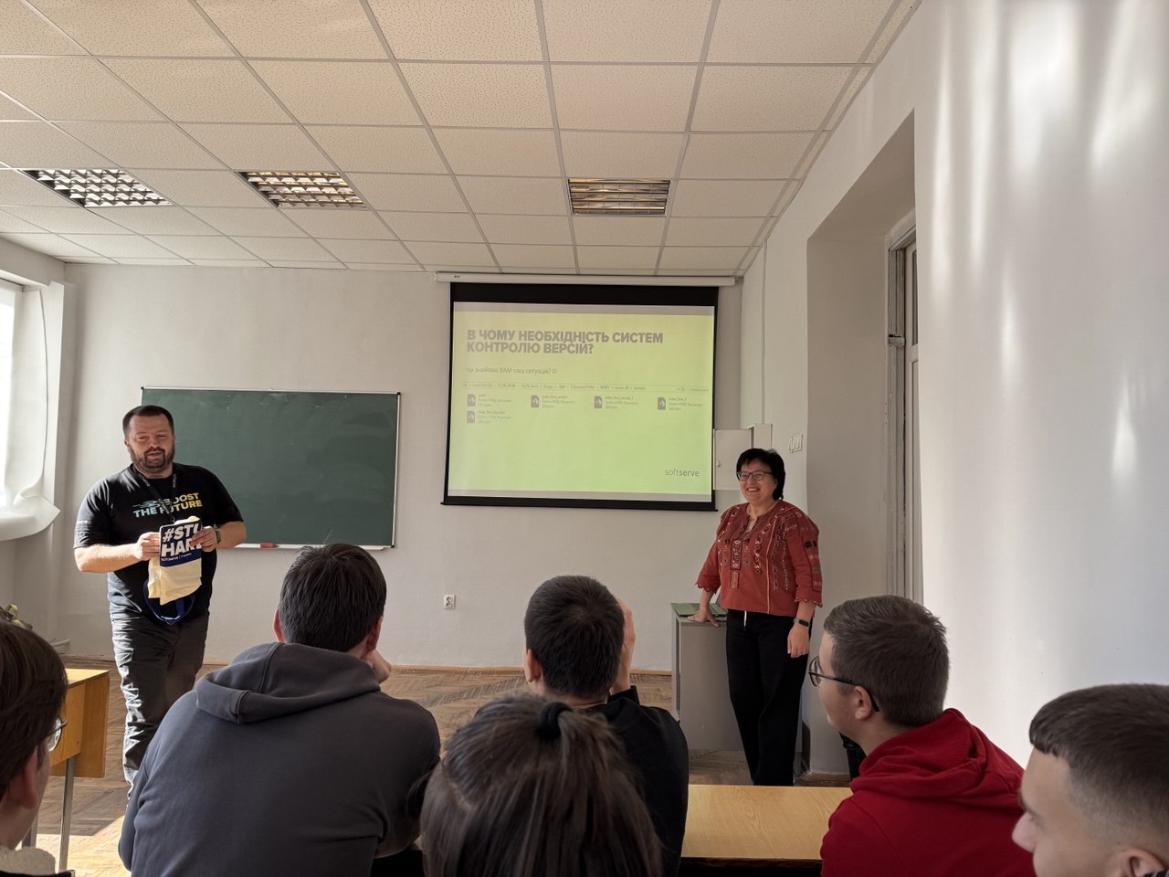 SoftServe у гостях у першокурсників: про командну роботу, Git і перші кроки в ІТ!