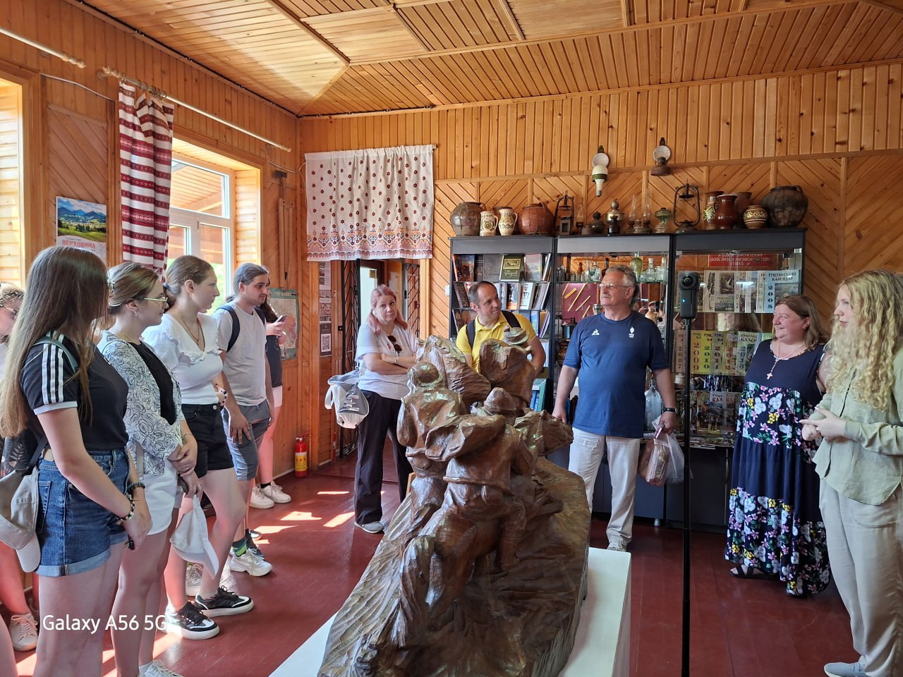 Root4Dig Літній студентський табір