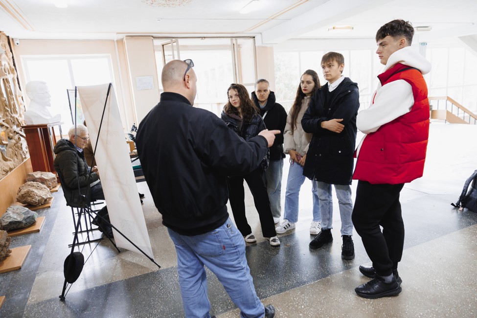 Дивитися вперед і позитивно!