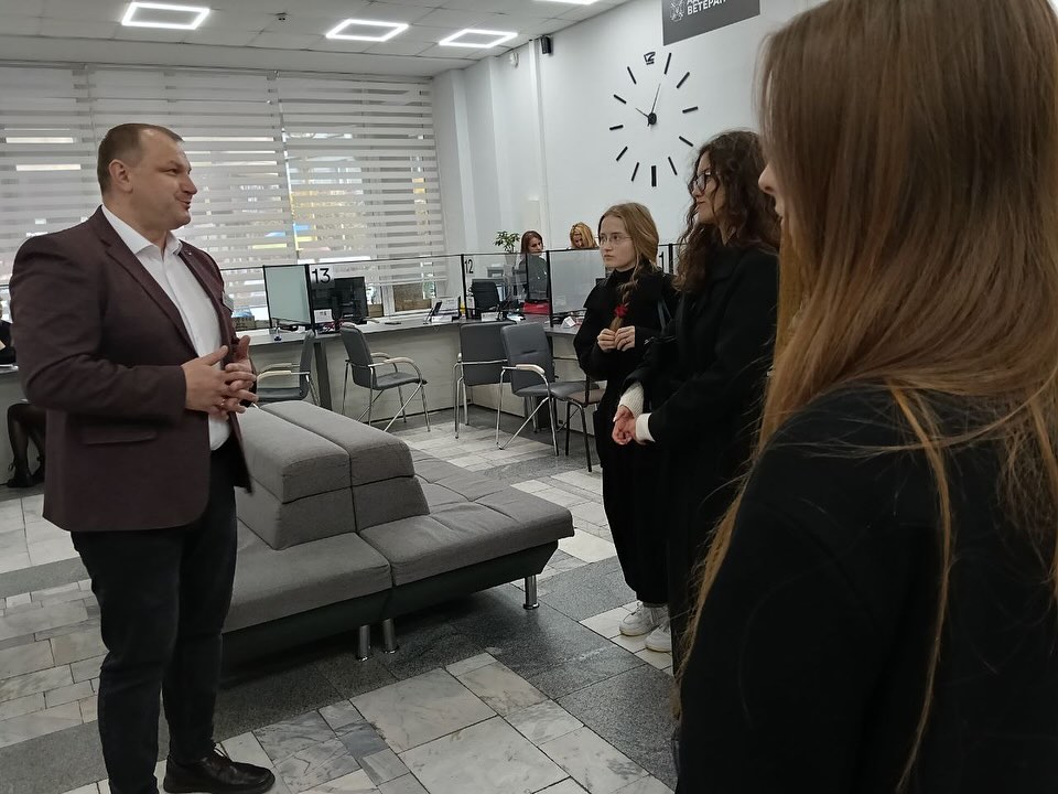 Знайомство з роботою ЦНАП: практичний досвід студентів-документознавців