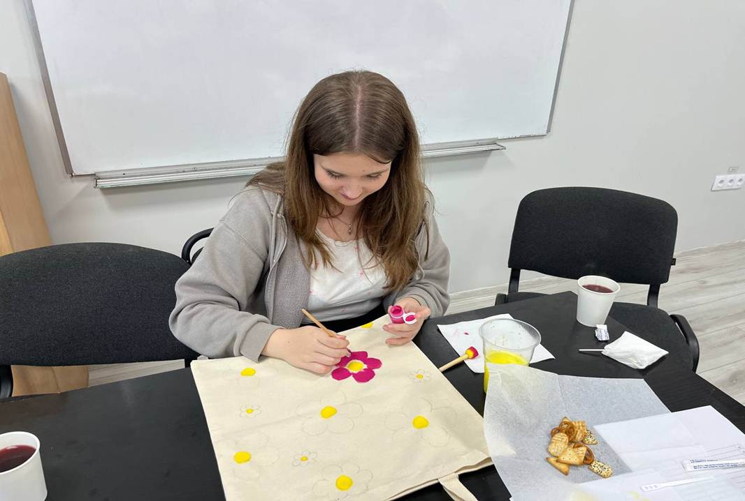 ВОРКШОП ІЗ РОЗПИСУ ШОПЕРІВ