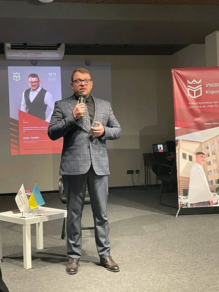 Зустріч із видатною особистістю у світі бібліотечної справи!