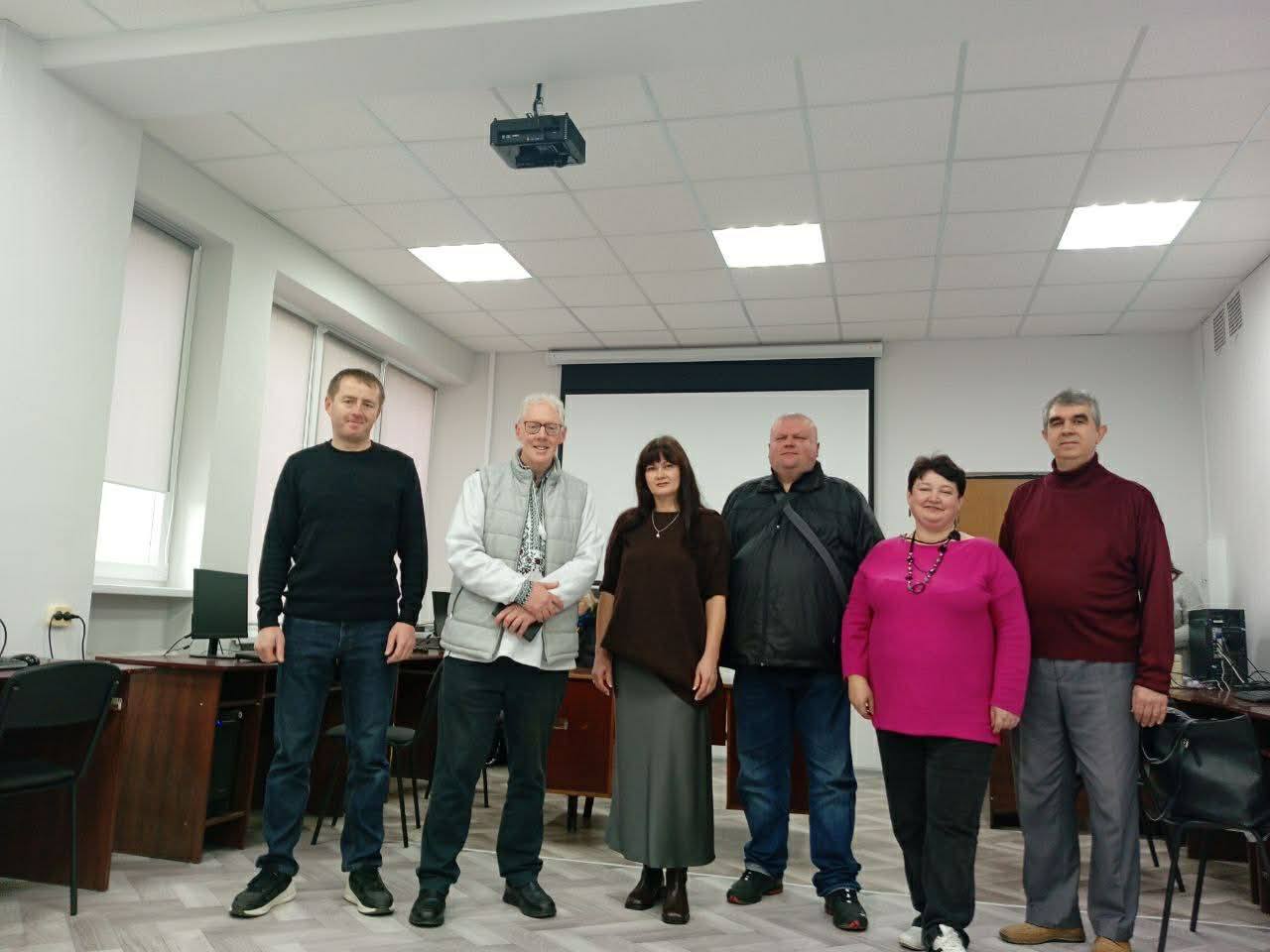 Друзів пізнаєш у складні часи