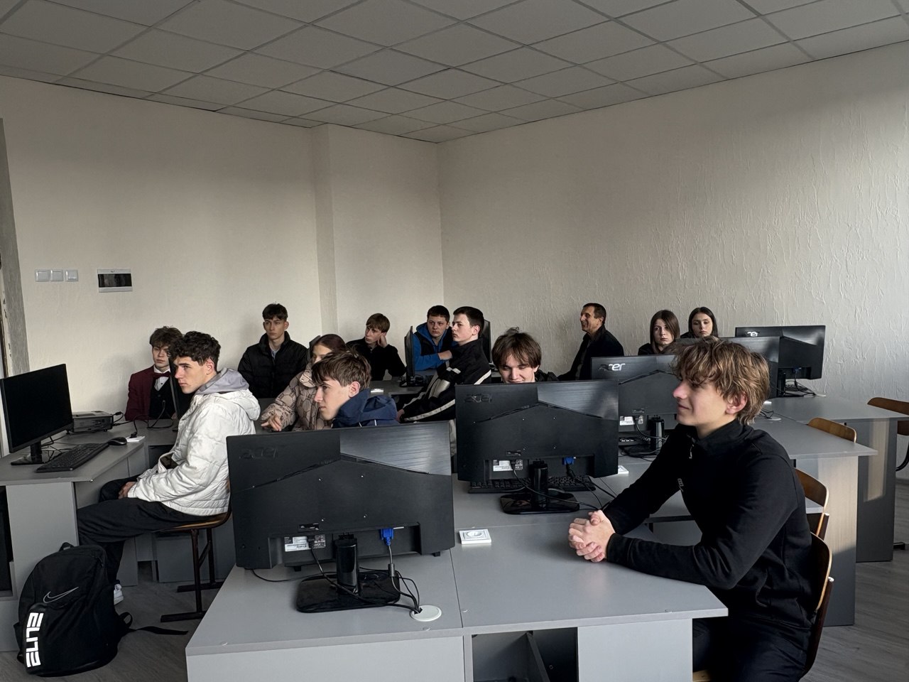 Від Технологій до Роботів: Майбутні Інженери у Гостях кафедри КСМ!