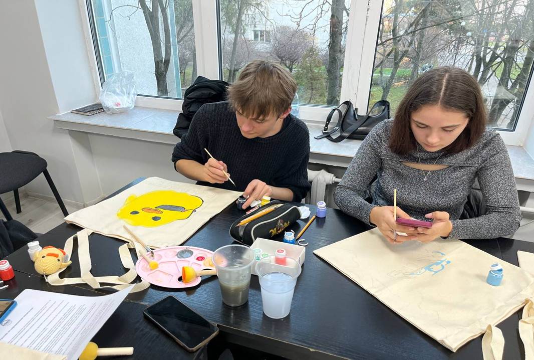 ВОРКШОП ІЗ РОЗПИСУ ШОПЕРІВ