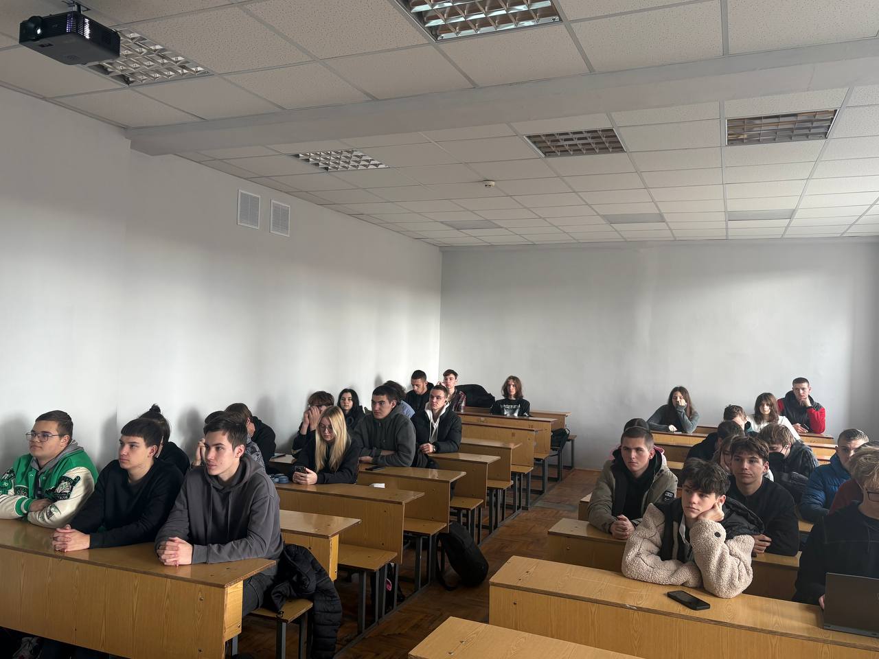 Студенти КІ та КН поринають у світ сучасних методологій розробки разом із SoftServe! 