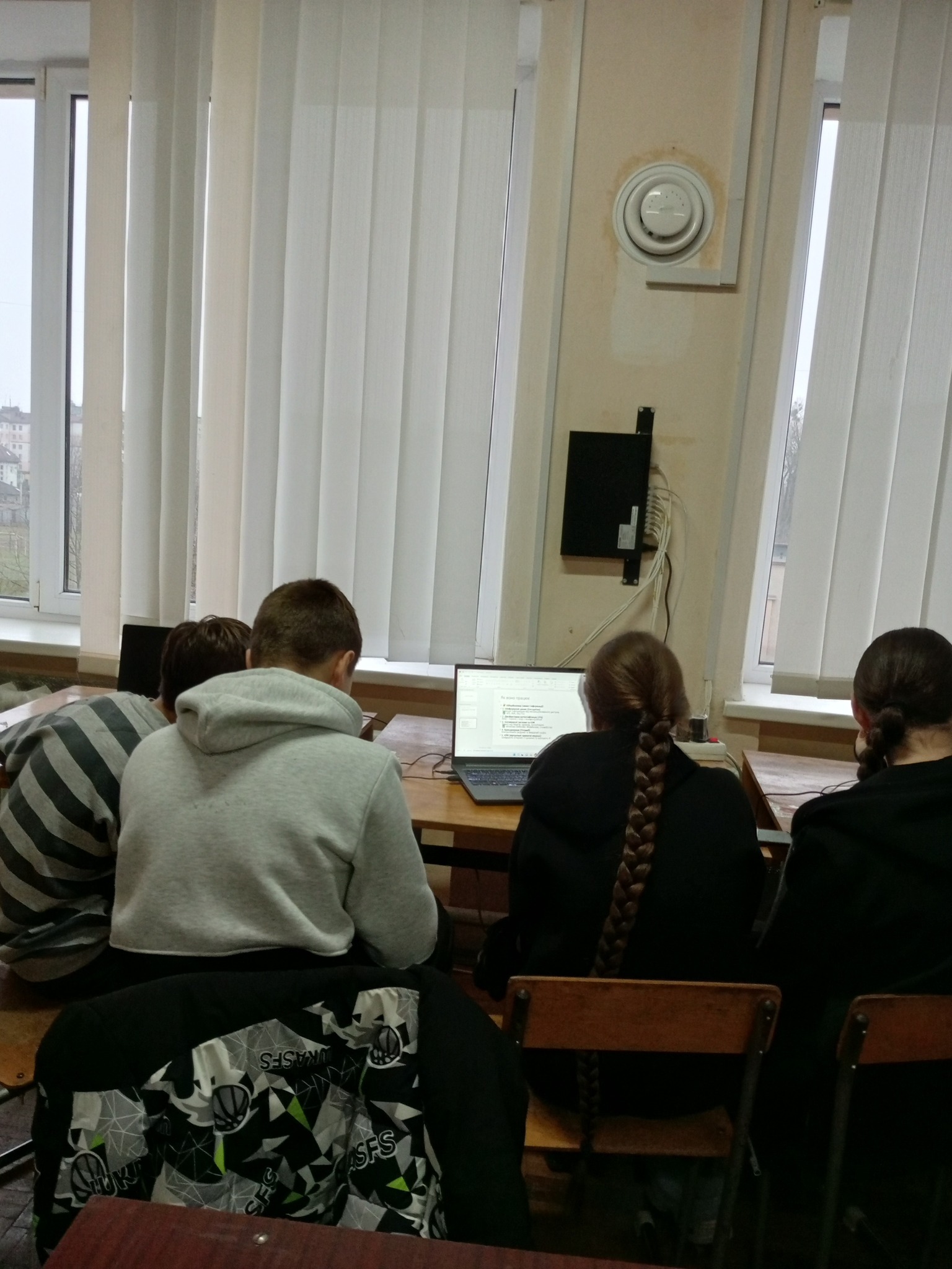 Безпечний інтернет починається зі школи! 