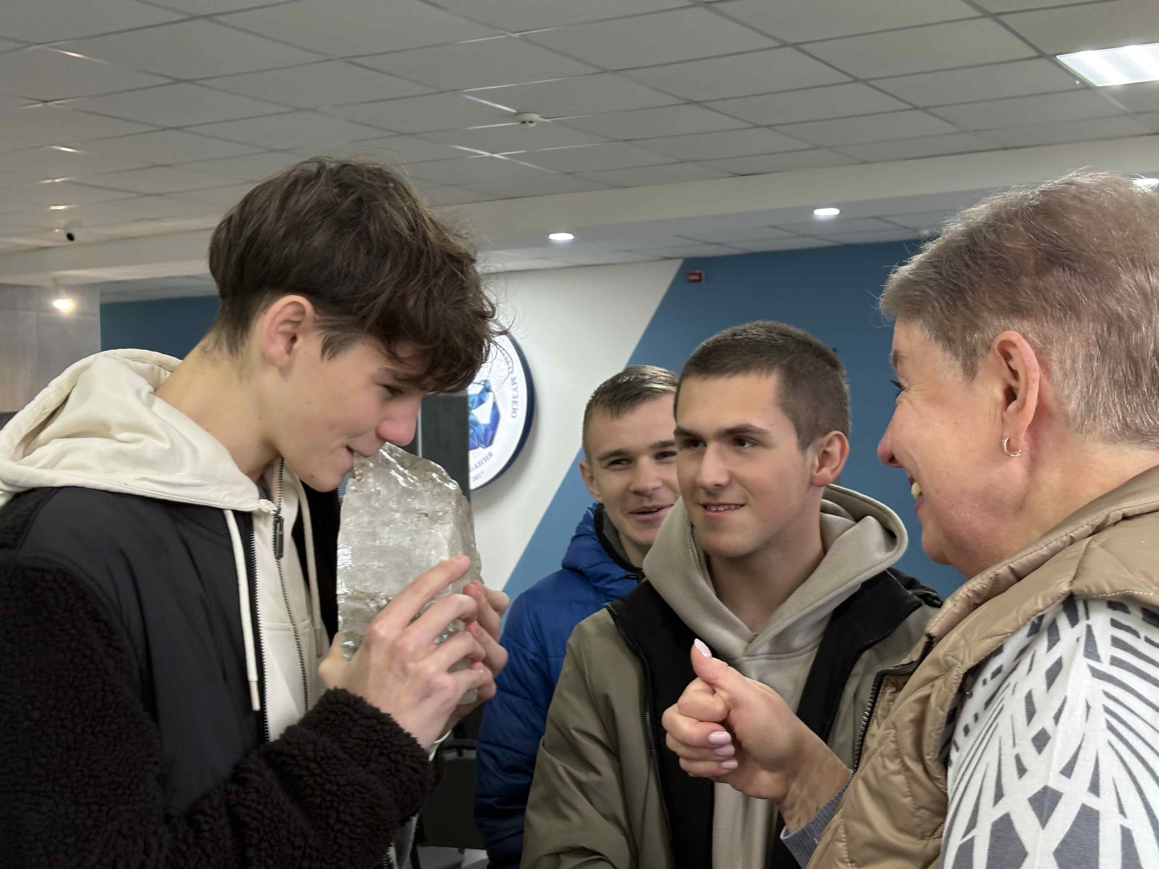 Не тільки код, а й таємниці Землі!