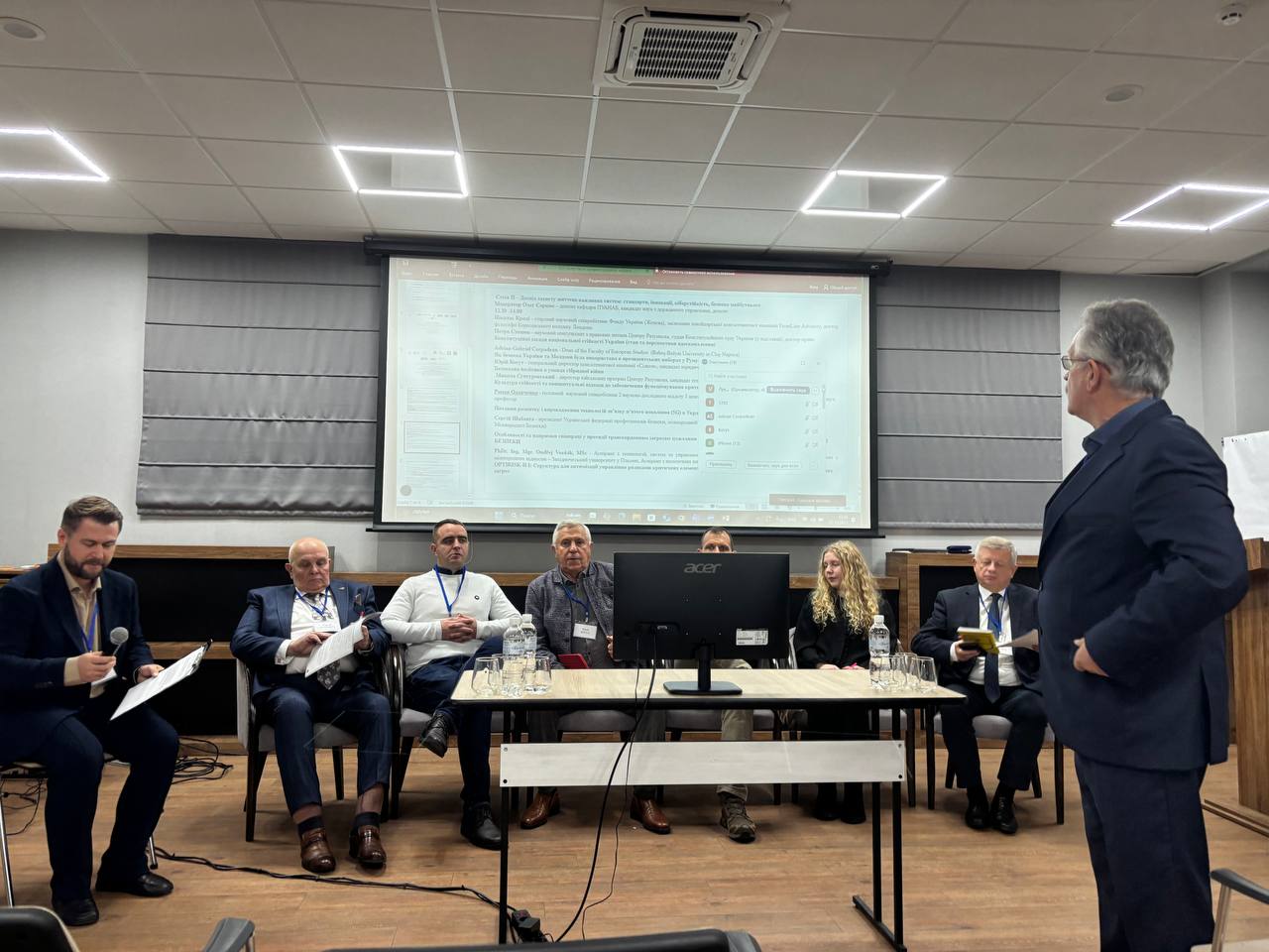 Студенти-перекладачі долучилися до роботи міжнародної конференції з національної стійкості