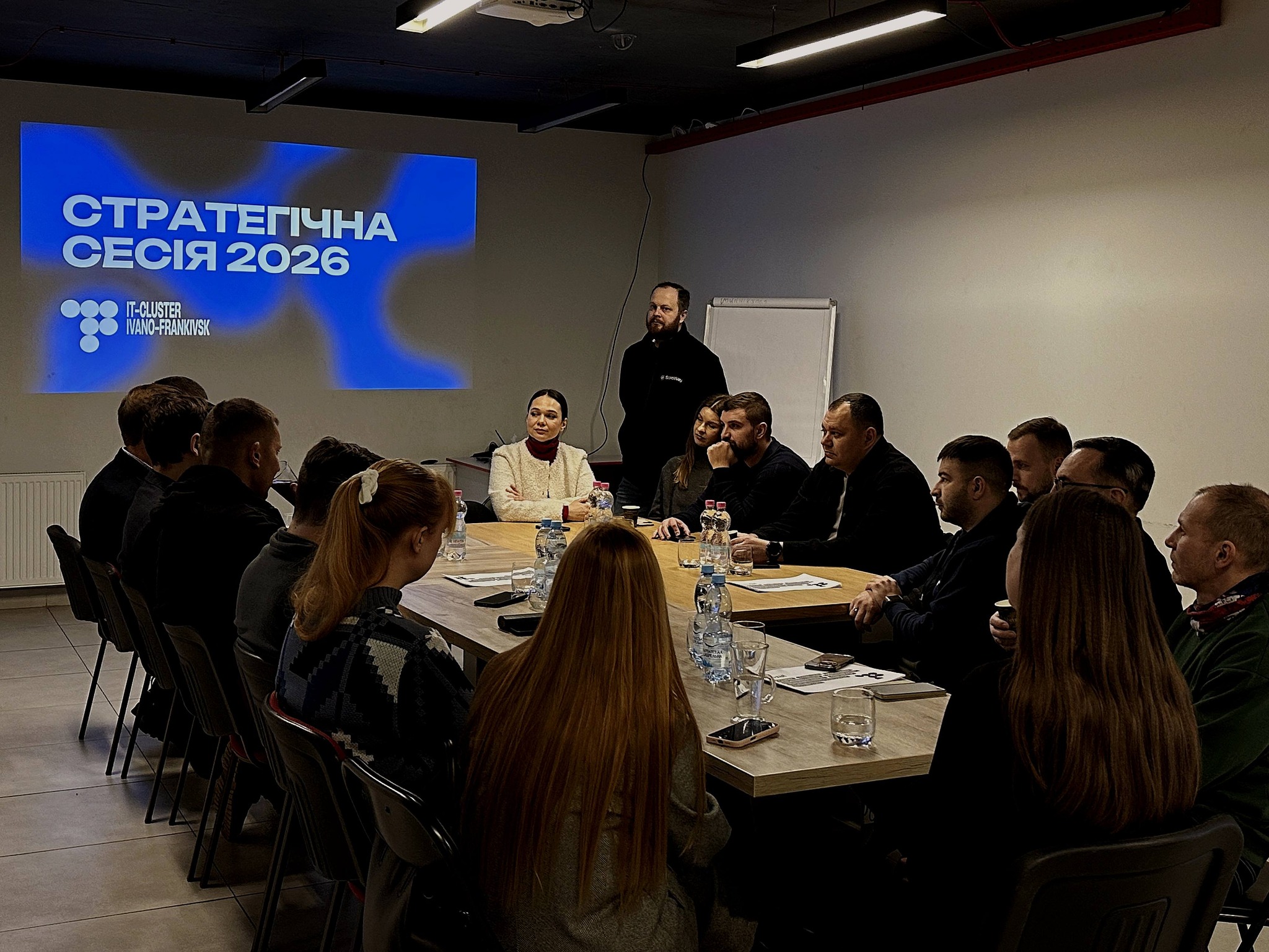 Стратегічна сесія Івано-Франківського ІТ Кластера стала важливим кроком у формуванні спільного бачення розвитку регіональної ІТ-екосистеми на 2026 рік.