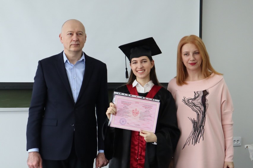 Дипломи в руках – майбутнє попереду: випуск магістрів з інформаційної справи