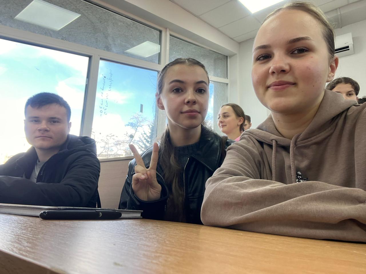 Члени наукового гуртка кафедри підприємництва та маркетингу долучилися до заходу "Прокачай свої фінансові знання!"