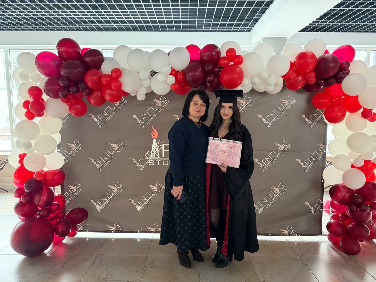 Урочисте вручення дипломів магістра