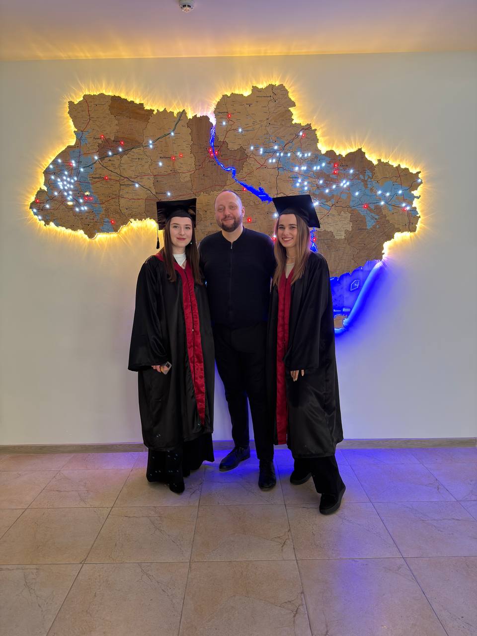 Урочисте вручення дипломів магістра