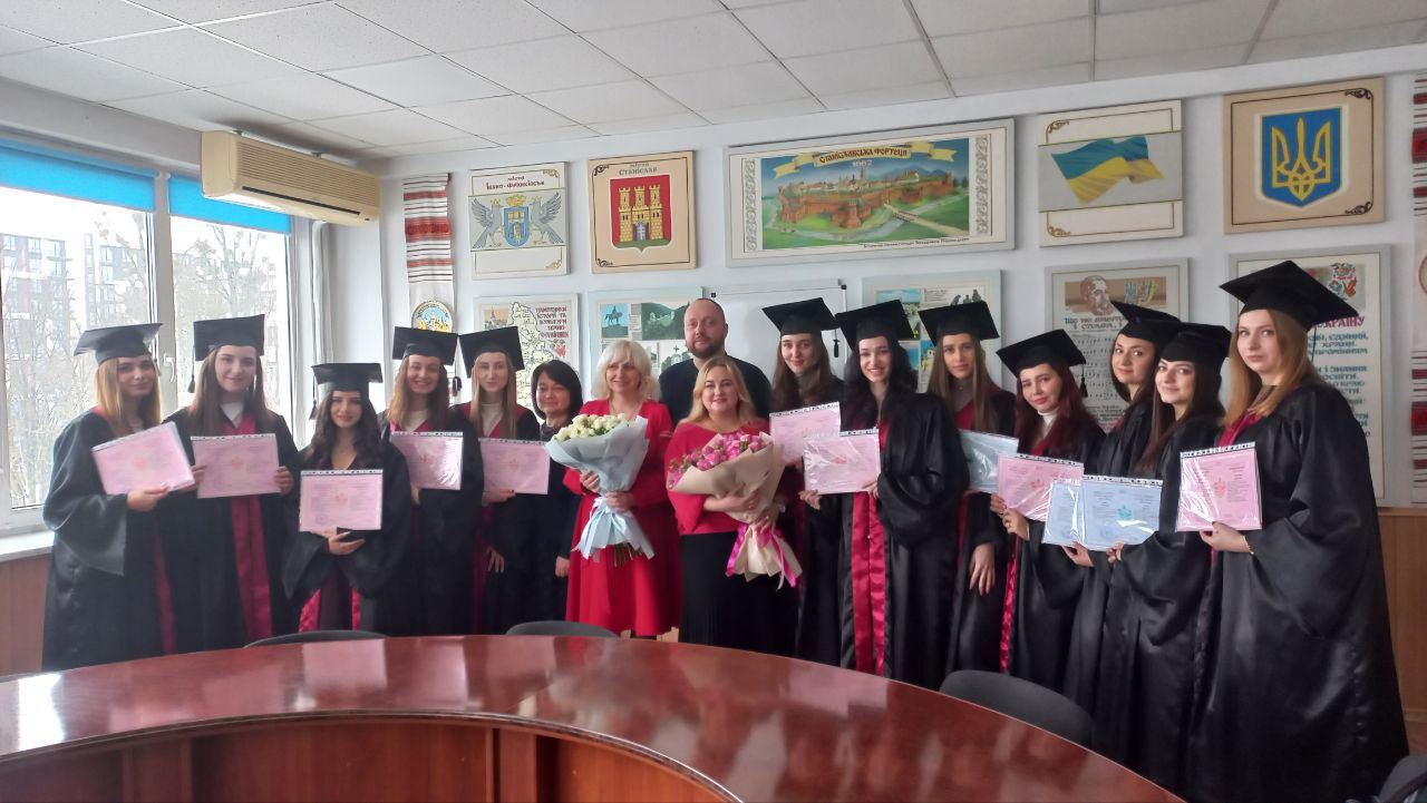 Урочисте вручення дипломів магістра