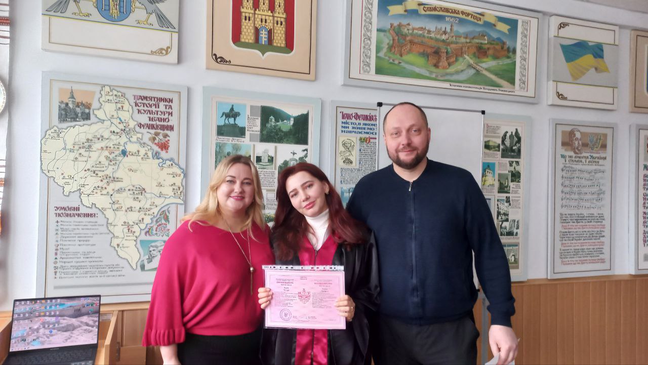 Урочисте вручення дипломів магістра