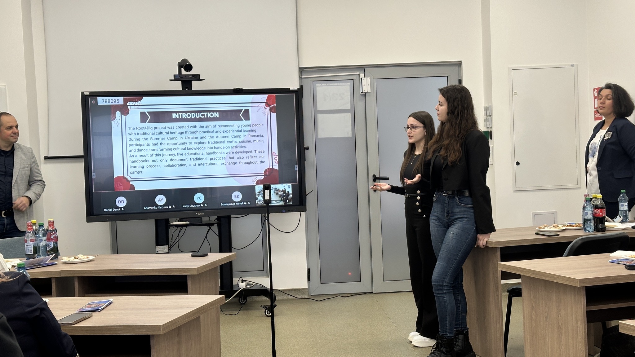 Міжнародна академічна співпраця: студентки кафедри філології та перекладу на конференції проєкту Root4Dig