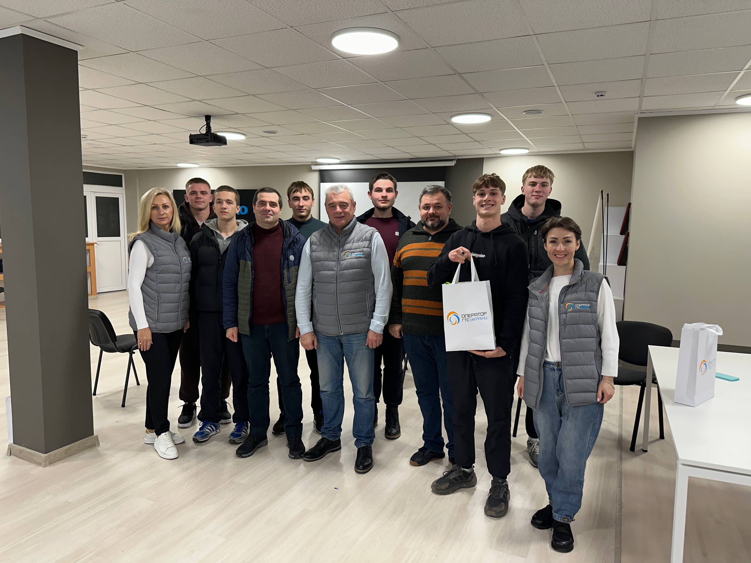 Студенти ІФНТУНГ та фахівці ОГТСУ: практична підготовка інженерів у форматі живого діалогу та бізнес-симуляції