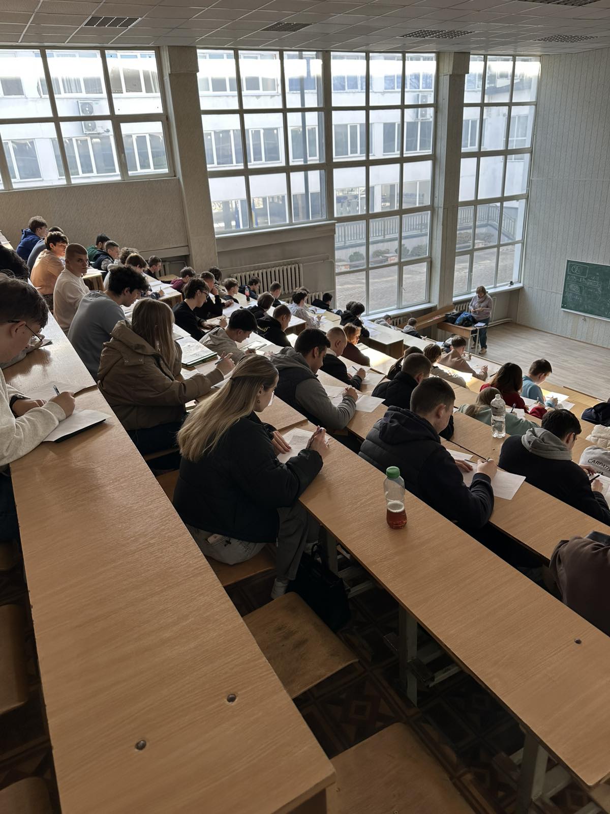 студентська олімпіада з математики у великій аудиторії за 2026 рік