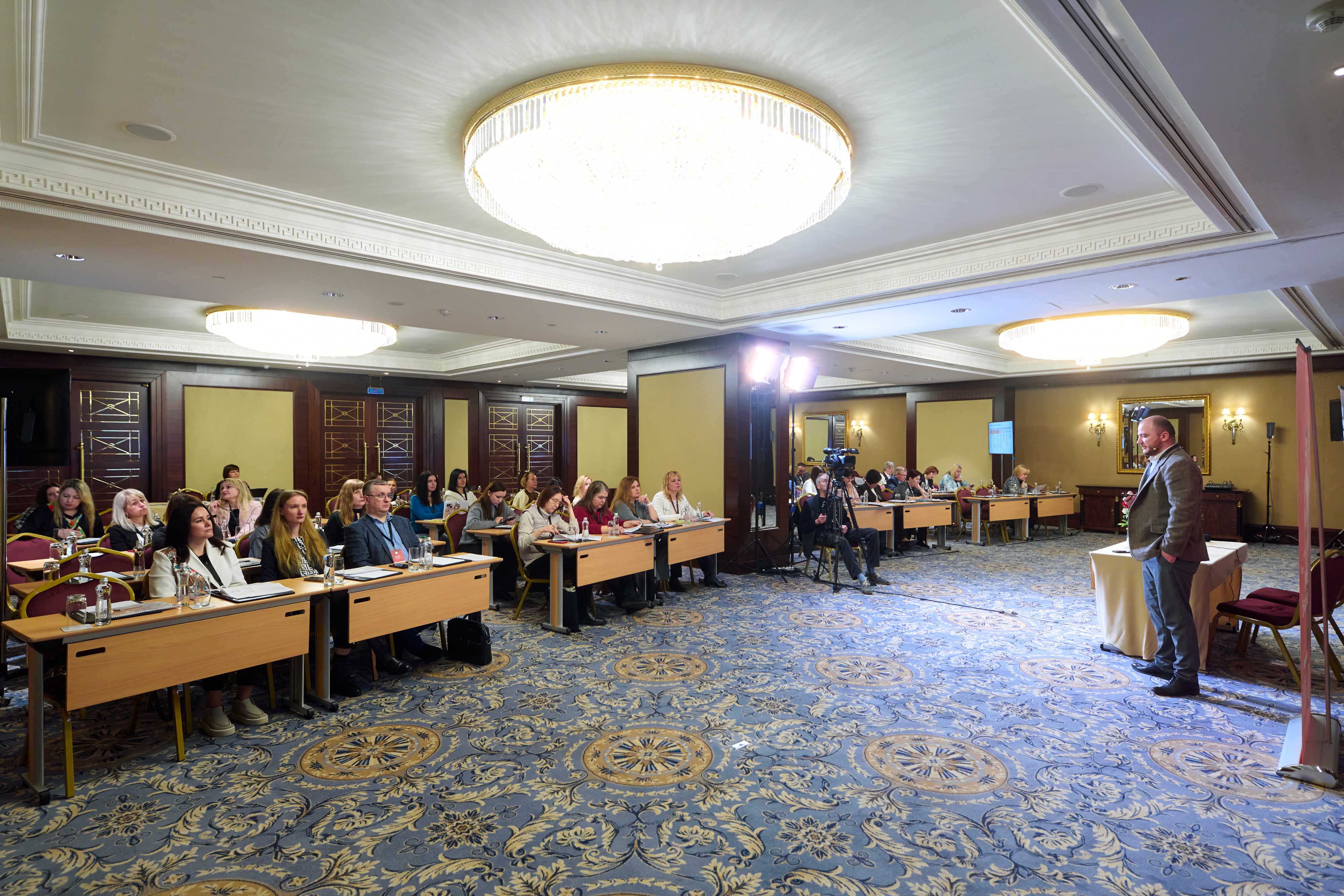 ESG-ЗВІТНІСТЬ ТА ФІНАНСИ МАЙБУТНЬОГО: ВИКЛАДАЧІ КАФЕДРИ НА НАВЧАЛЬНОМУ ЗАХОДІ ACCA