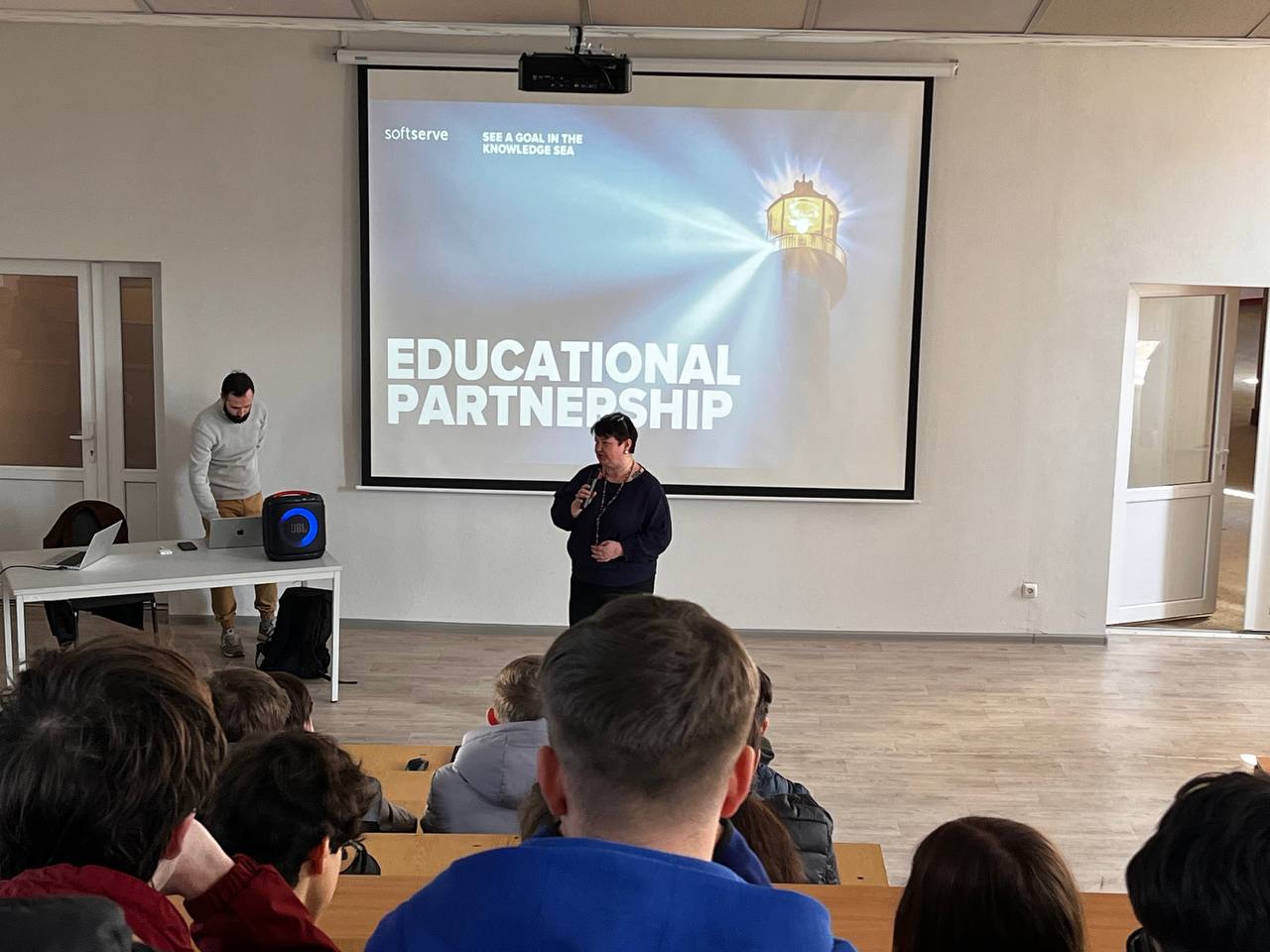 SoftServe ділиться досвідом: як розпочати кар’єру в ІТ