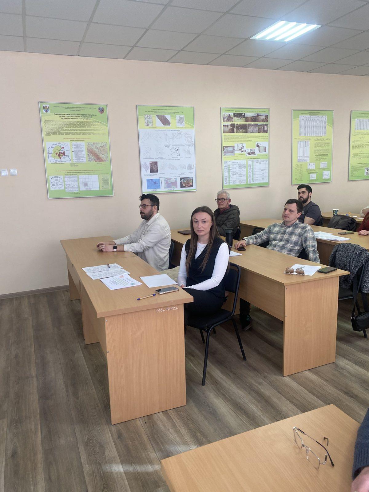 Розширений фаховий науковий семінар