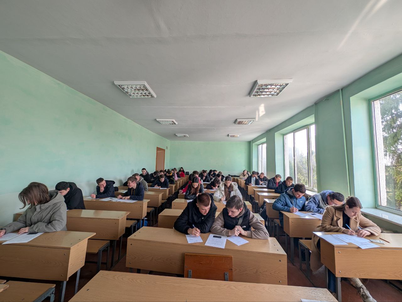 студентська олімпіада з фізики у великій аудиторії за 2026 рік