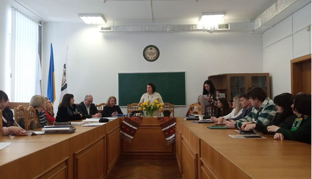 НА КОНКУРСІ-ЗАХИСТІ В МАНУ