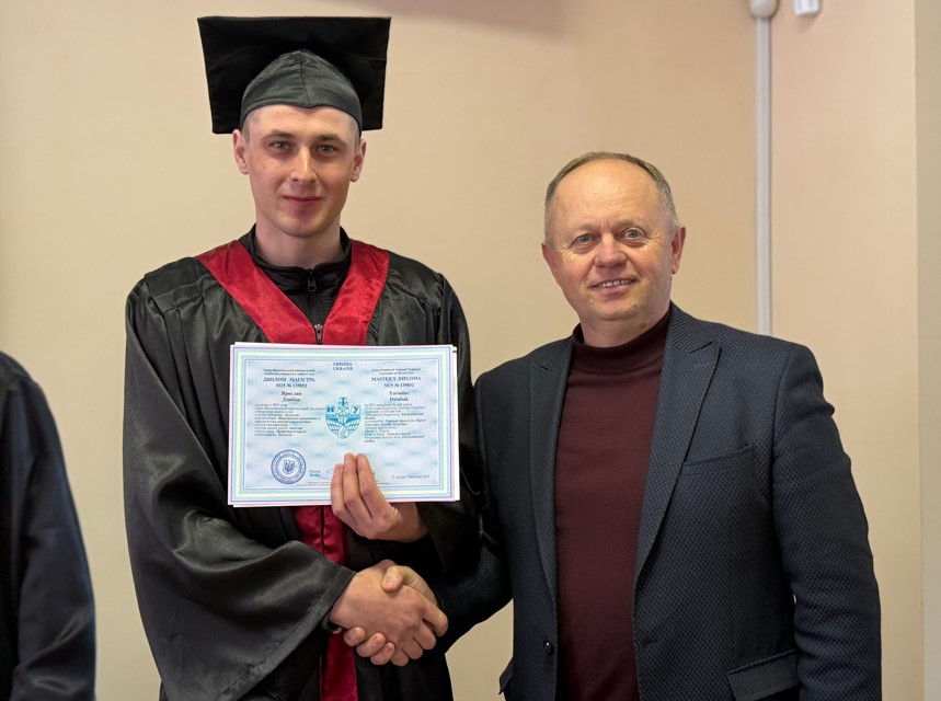 Вручення дипломів магістрам-екологам