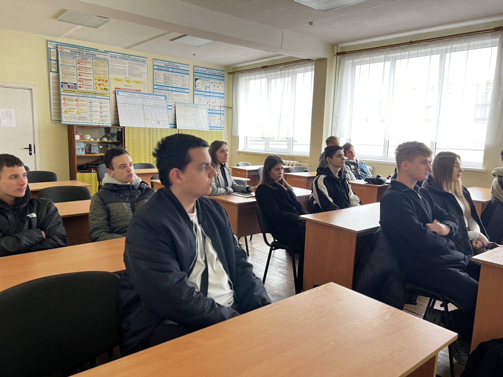 Поглиблення освітнього партнерства: кафедра інженерії програмного забезпечення на зустрічі зі студентами Коледжу електронних приладів ІФНТУНГ