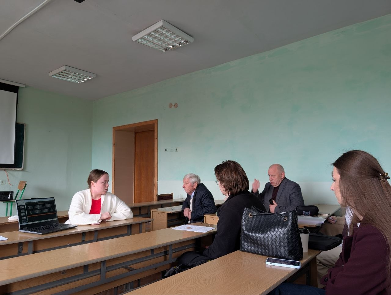 доповідь на конференції