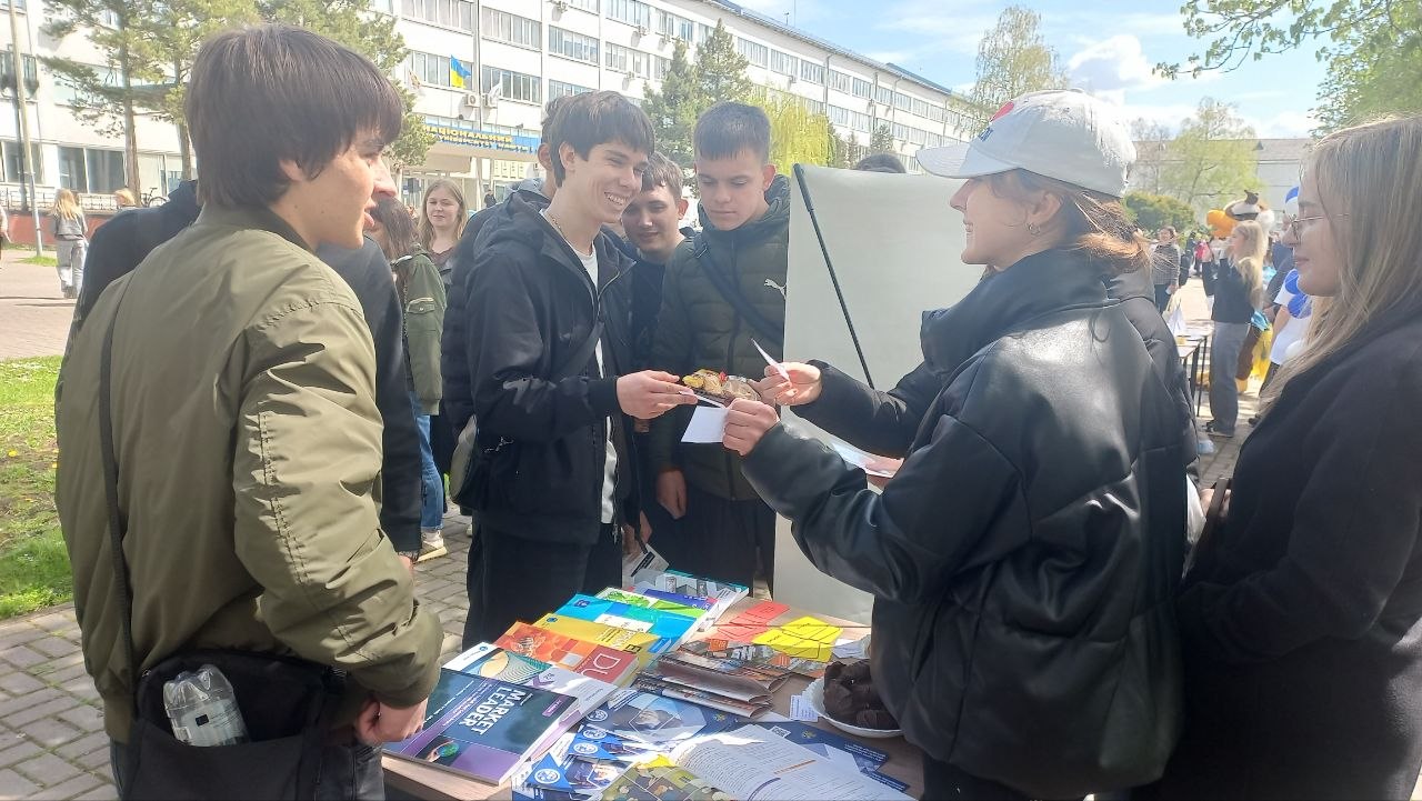 Кафедра філології та перекладу на технопікніку